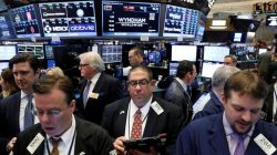 Wall Street Melemah di Awal Pekan, Investor Menunggu Laporan Penjualan Ritel